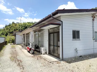福島県伊達郡川俣町飯坂字下中居【一戸建】の外観