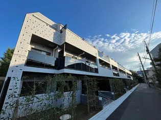 DIPS明大前【3階】の外観