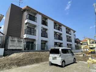 マンション渚【1階】の外観