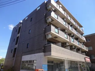 ケー.エムパークサイド【3階】の外観