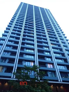 グランドミレーニア【21階】の外観