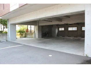 静岡県裾野市伊豆島田【マンション】の外観