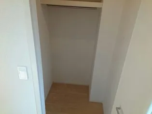 brise・f【1階】の内装