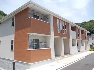 広島県呉市警固屋9【アパート】の外観