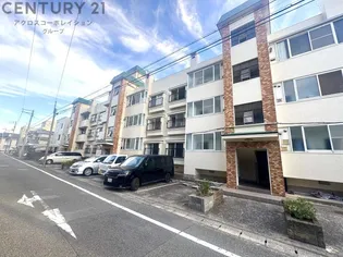 レオーネマンション【1階】の外観