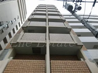 プレ上本町【7階】の外観