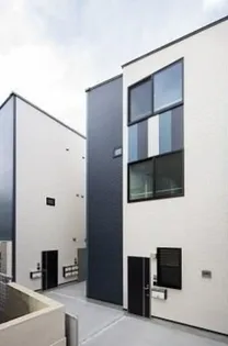 GRANT HOMES 上落合【3階】の外観