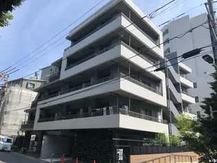 西麻布ホームズ【3階】の外観