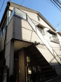 ラ・スヴニール【2階】の外観