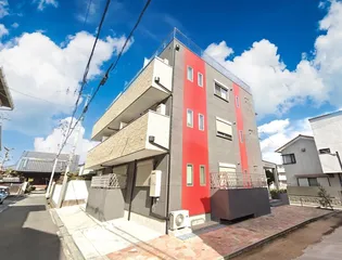 ラグナスイ-ト元町【3階】の外観