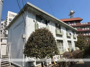 ロータスハイツA棟【1階】の外観