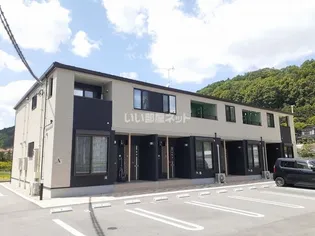 広島県三次市三次町【アパート】の外観