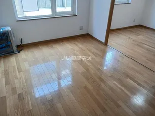 グランディール新開【2階】の居間