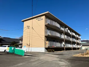 リバーサイドパレス【1階】の外観