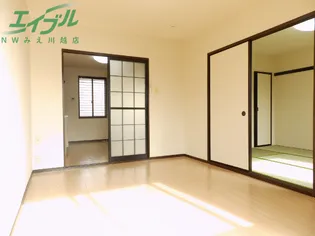 ラサンテ里中【1階】の内装