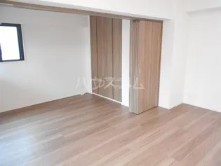 ディームス横濱青木町【1階】の内装