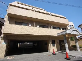 ロマネスク薬大前の画像