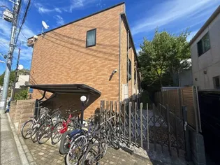 レオネクストベーネレ【1階】の外観