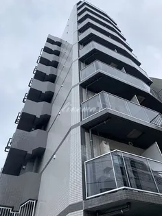 ログ横浜駅東【3階】の外観