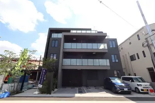 West sedona【3階】の外観