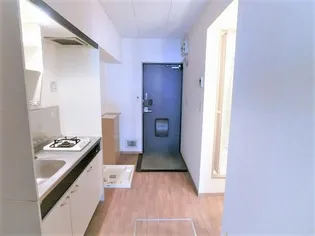 パインビレッジ【2階】の玄関