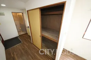 コーポレスパークサイド【2階】の内装