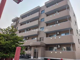 エスティ三番館214-10【1階】の外観