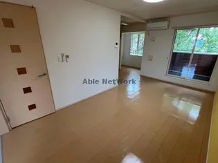 ロード早水I・IIの居間