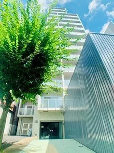 東京都新宿区箪笥町【マンション】の外観