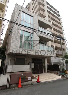 シャーメゾンベルパージュ【2階】の外観