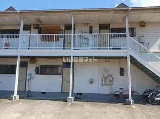 新潟県三条市塚野目4【アパート】の外観