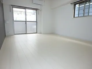 メグリオ住吉【2階】の居間