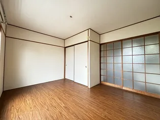 サニイプレイスレジデンス【1階】の居間