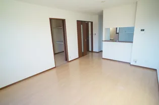 シャーメゾンD・T・M A【2階】の居間