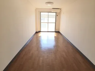 朝日プラザカレッジスクエアI【3階】の居間