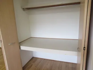 マンションマルカ サウス【1階】の内装