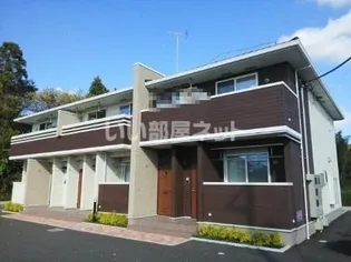 千葉県成田市本三里塚【アパート】の外観