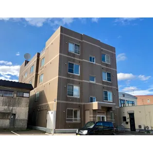 クレセントコート【3階】の外観