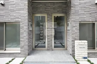 東京都新宿区上落合3【マンション】の外観