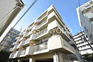 東京都世田谷区松原6【マンション】の外観