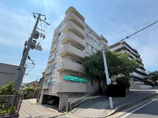 青山荘【6階】の外観