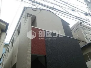 シャンブル東新宿【2階】の外観