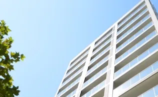 東京都新宿区弁天町【マンション】の外観