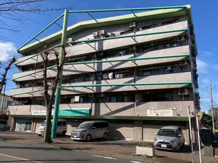 グリーン・クレスト【2階】の外観