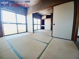 メゾンアザミ【2階】の居間