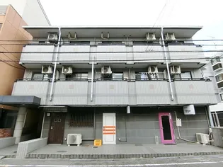 ヴァリー深井の画像