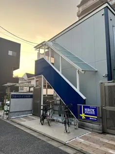 ブルーハイツ与野【1階】の外観