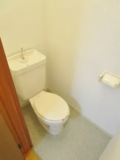 サンハイツ浅岡【2階】の内装