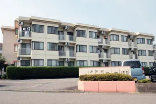 メゾン鳴鹿1番館【2階】の外観