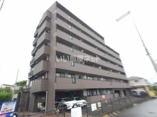 フレア ブローリーの画像